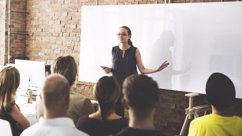 4 Ways to Guide Your Employees Toward Empowered Decisions